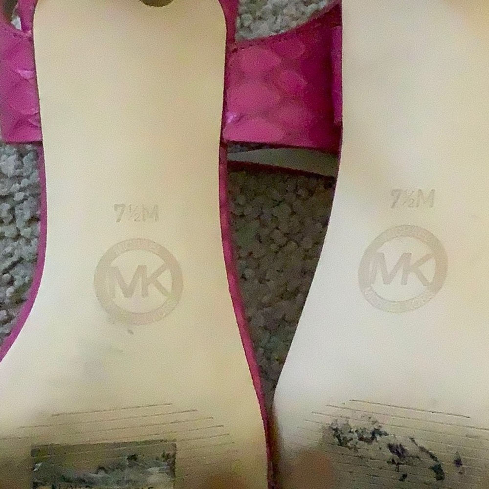 ♨️PRICE ⬇️MICHAEL MK hot pink heels, ankle straps - Picture 3 of 8